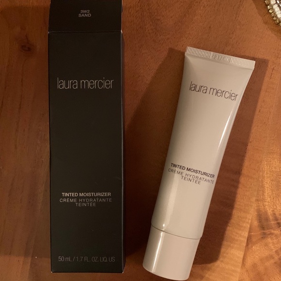 laura mercier 3w2 sand